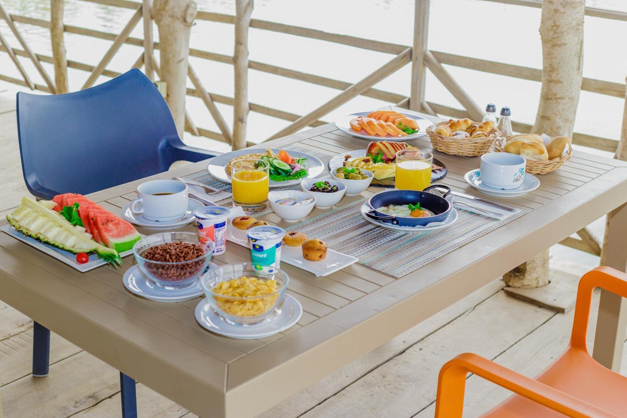 Casa Del Papa Resort & Spa Azizacoue Extérieur photo